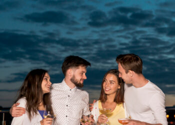 Tenerife at Night: Where to Eat, Drink, and Hang Out