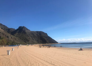 Touch Down and Chill – The Best Ways to Unwind on Your First Day in Tenerife