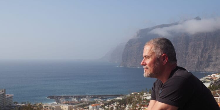 Why Everyone’s Suddenly Flying Solo to Tenerife (And Loving Every Minute of It)